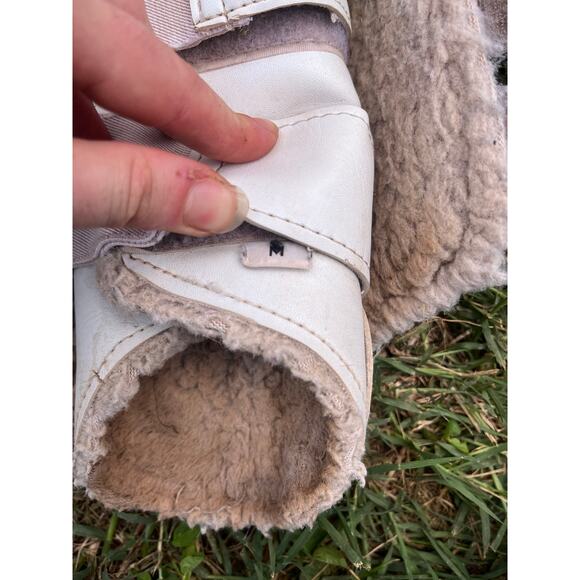 SmartPak white Sport Boots size medium - Picture 3 of 3